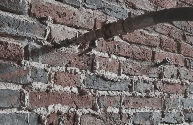 Инъектирование подвала